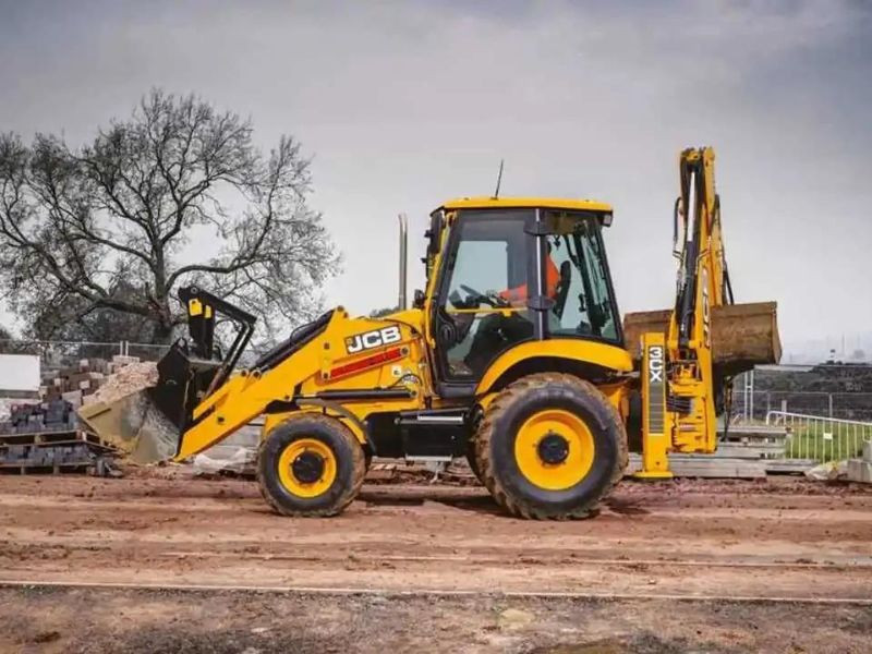 Retroexcavadora JCB 3CX trabajando en un proyecto de construcción.