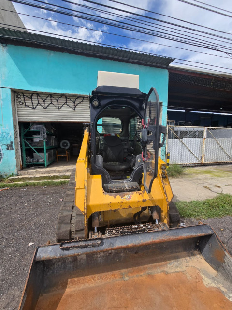MINI CARGADOR SOBRE ORUGAS 2020 CATERPILLAR 259B3