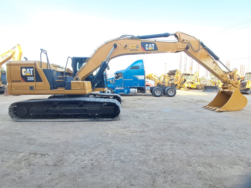 2019 CAT 320