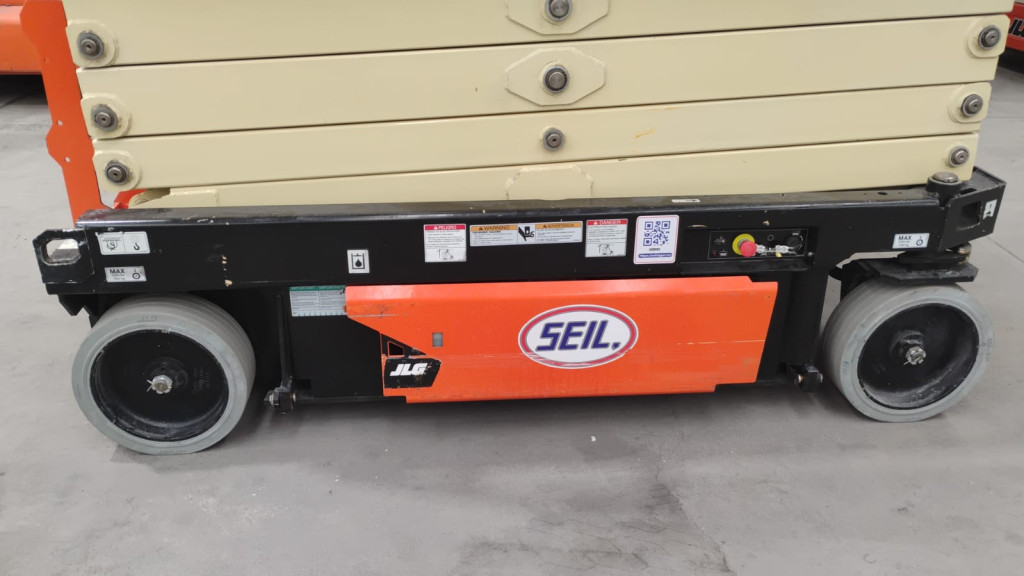ELEVADOR TIJERA 2023 JLG R3246 32 FT