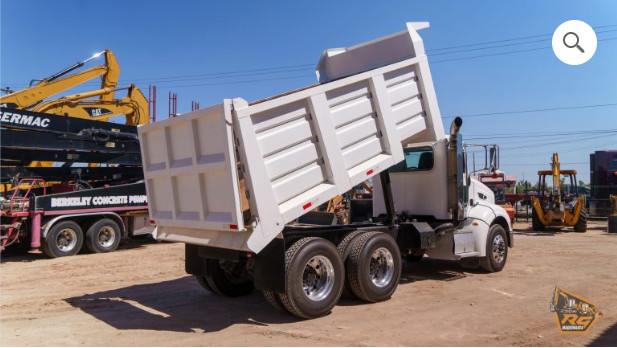 2010 PETERBILT