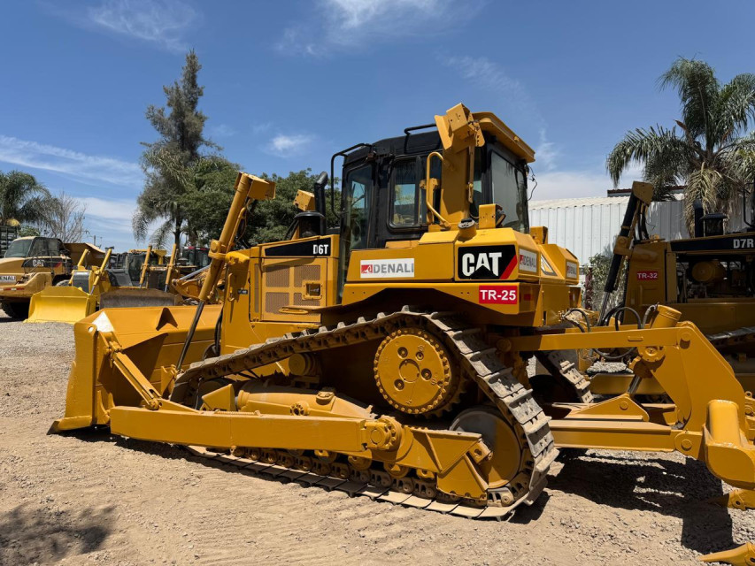 TOPADOR FRONTAL 2000 CATERPILLAR D6T
