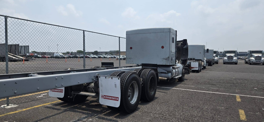 CAMIóN 2016 KENWORTH