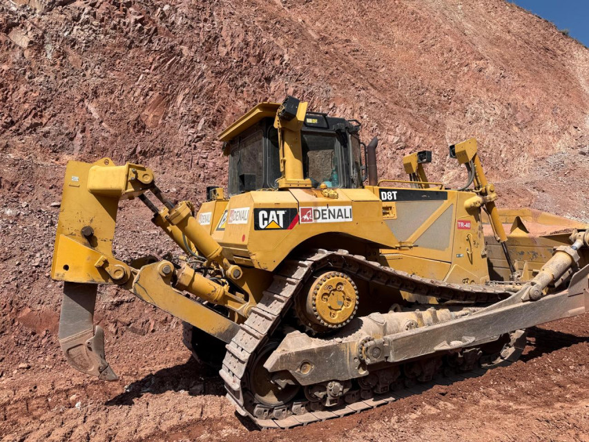 TOPADOR FRONTAL 2013 CATERPILLAR D8T