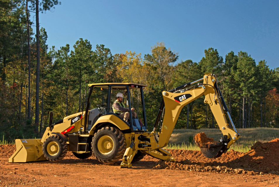 RETROEXCAVADORA CATERPILLAR 416F2