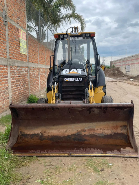 RETROEXCAVADORA 2012 CATERPILLAR 420EIT