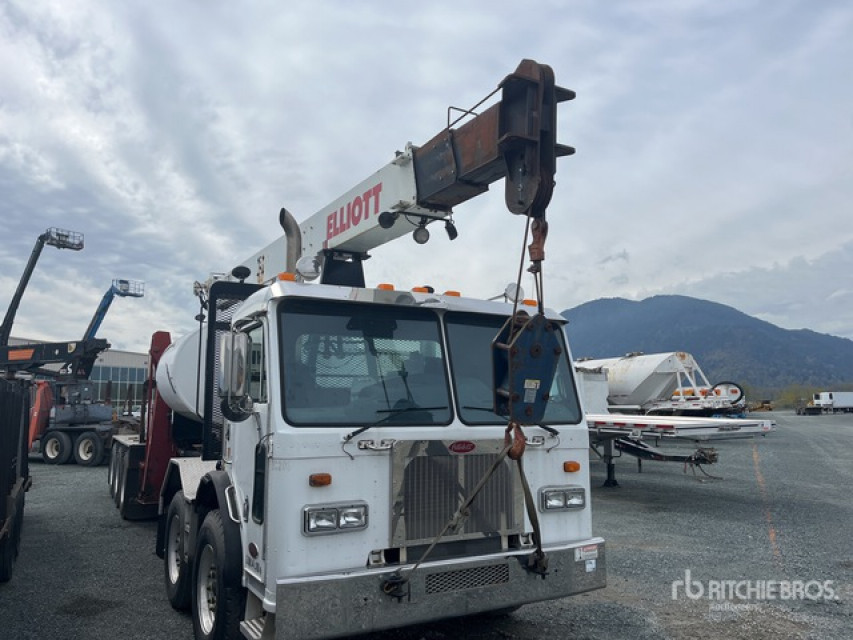 2007 PETERBILT ELLIOT 15 TON