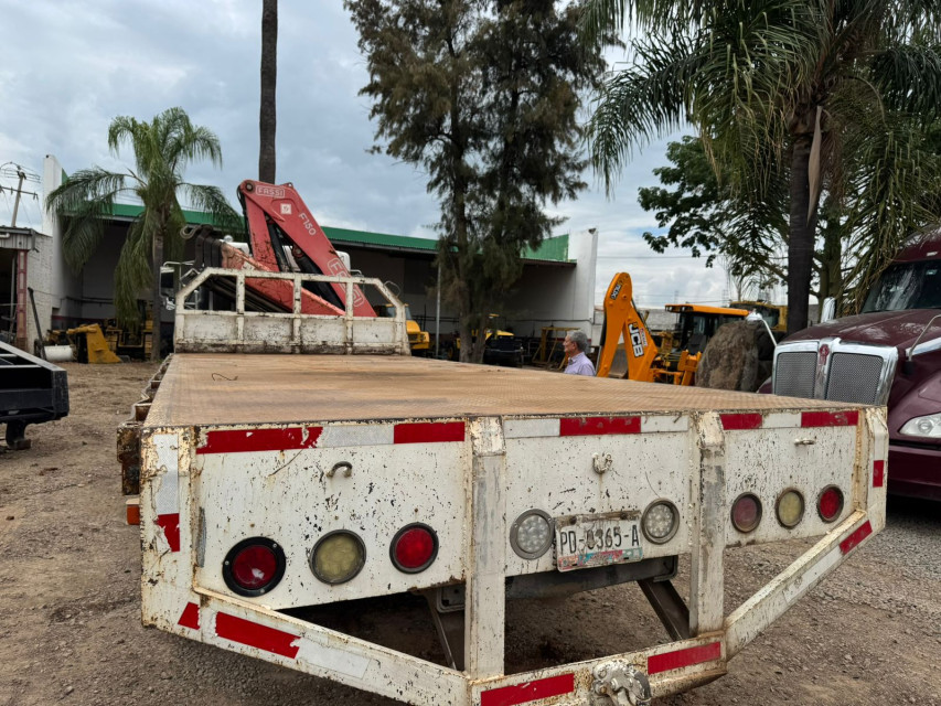 GRúA ARTICULADA 2000 KENWORTH HIAB