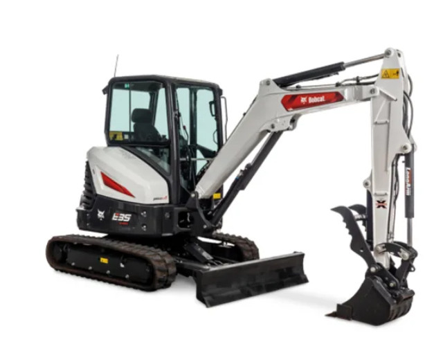 MINI EXCAVADORA BOBCAT E35