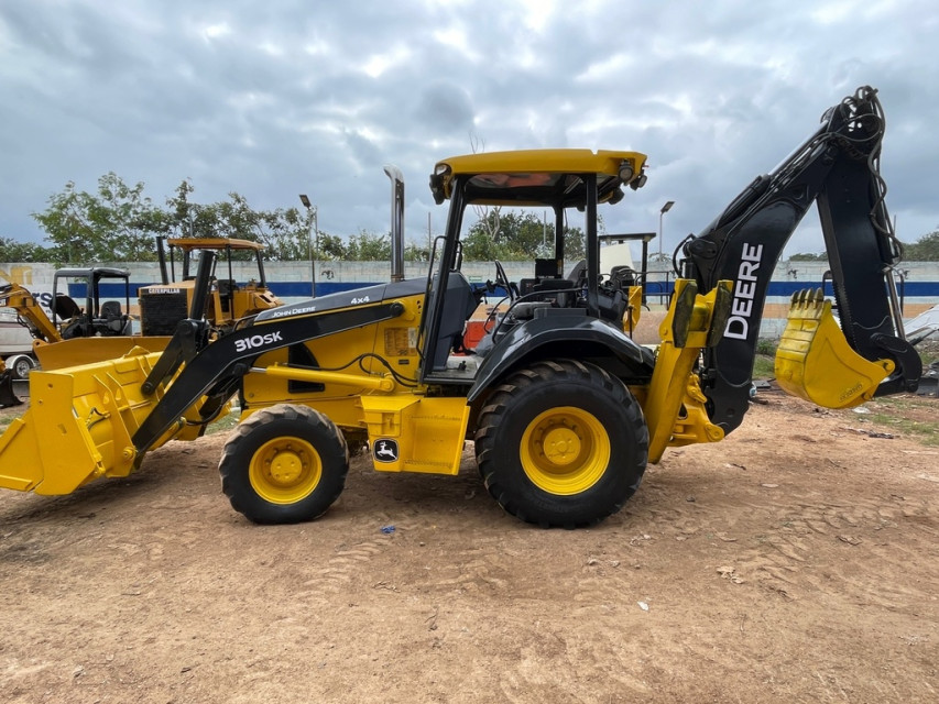 2017 JOHN DEERE 310SK