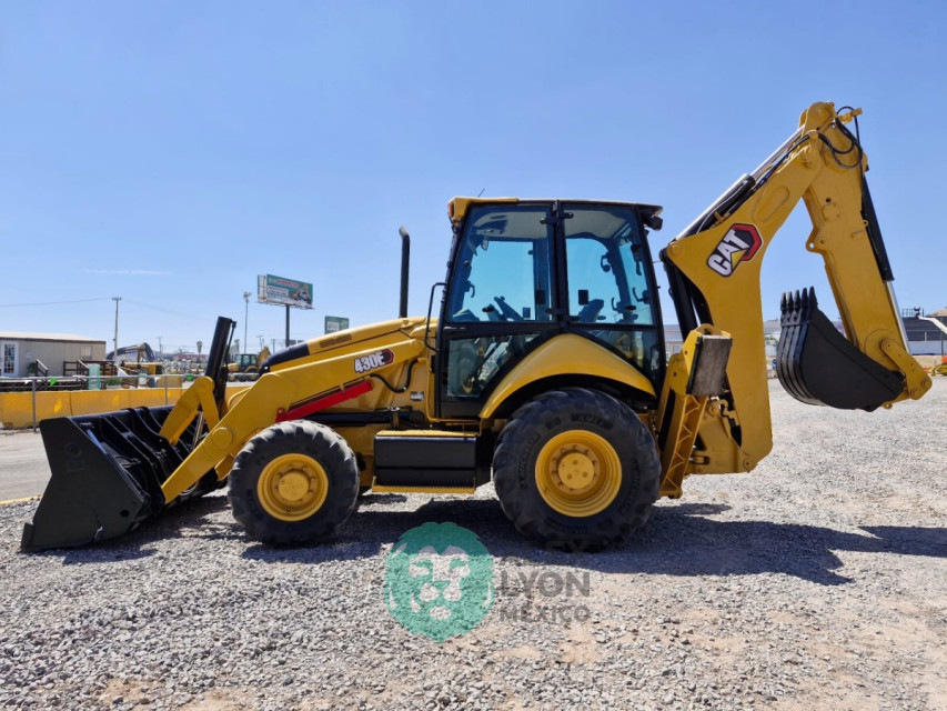 RETROEXCAVADORA 2010 CATERPILLAR 430E
