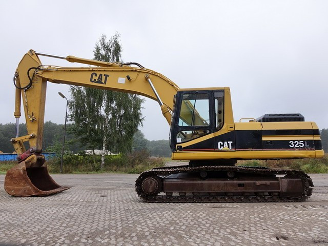 EXCAVADORA CATERPILLAR 325L