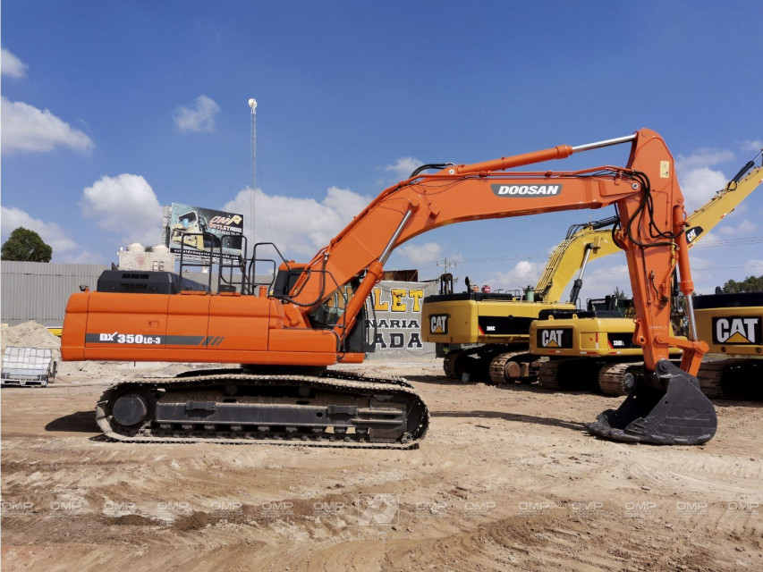 EXCAVADORA 2013 DOOSAN DX350LC