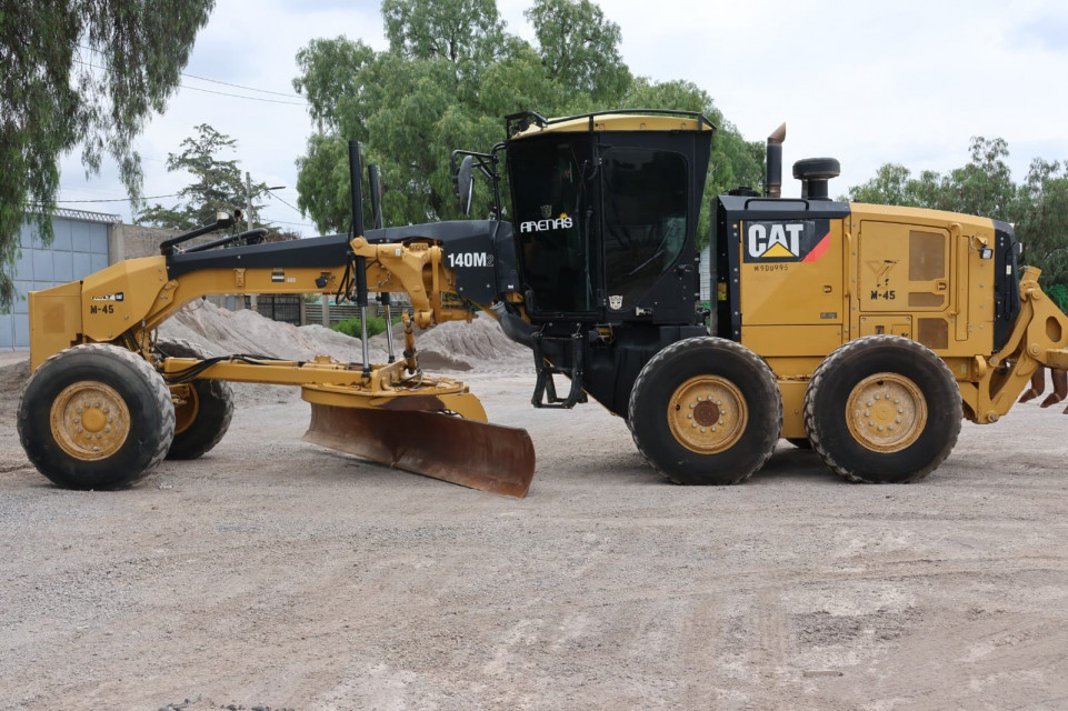 CATERPILLAR 140M S2 2013