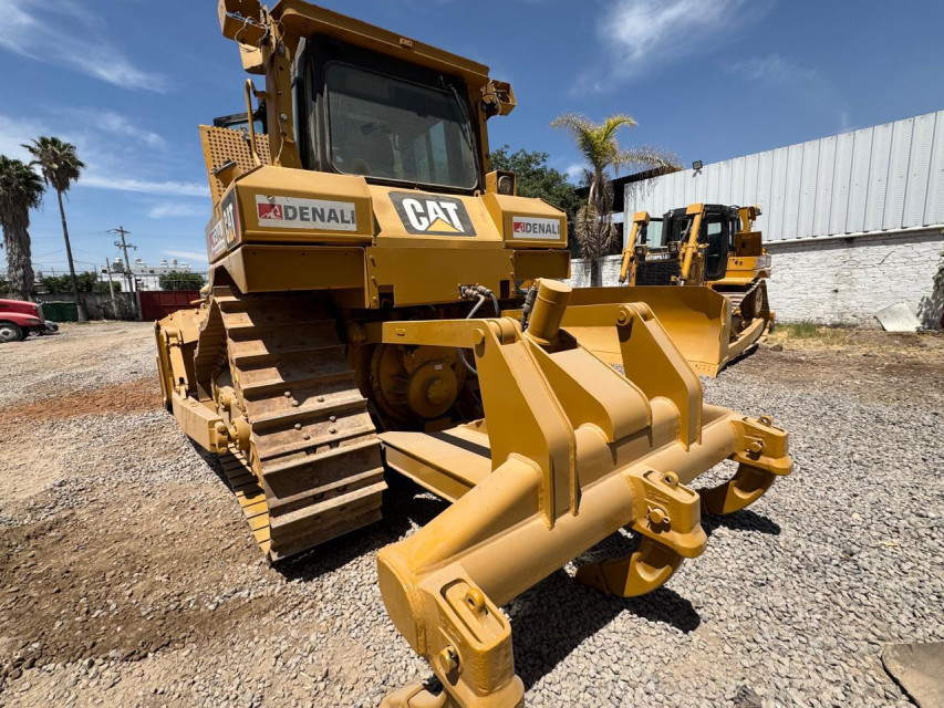 TOPADOR FRONTAL 2000 CATERPILLAR D6T