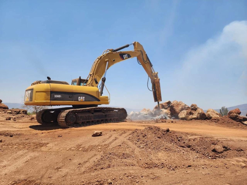 EXCAVADORA CATERPILLAR 330DL