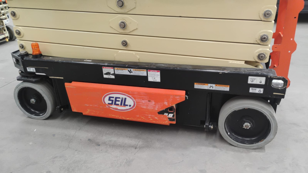 ELEVADOR TIJERA 2023 JLG R3246 32 FT