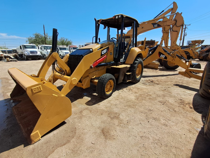 2018 CAT 420F2