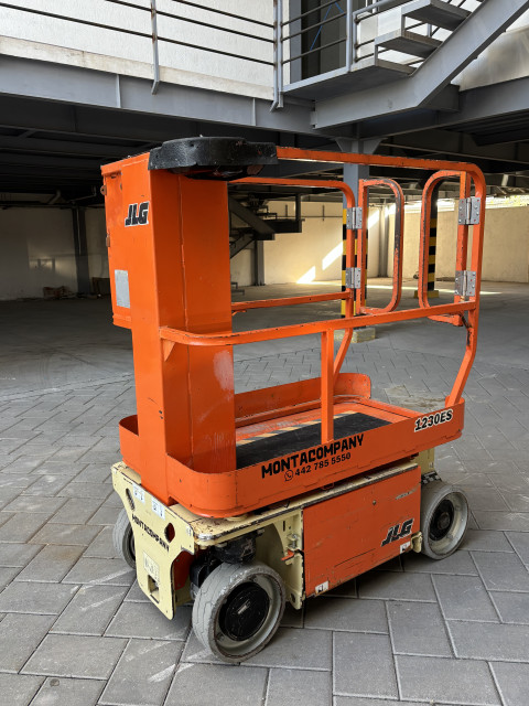 ELEVADOR TIJERA 2017 JLG 1230ES 19 FT