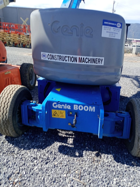 ELEVADOR ARTICULADO 2014 GENIE 2WD Z4525JDC