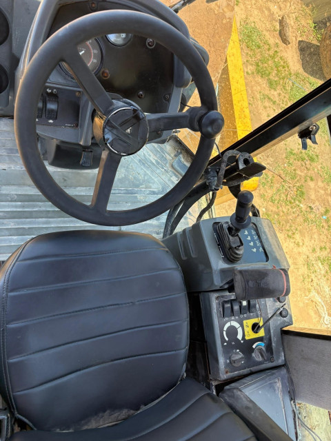 COMPACTADOR 2010 CATERPILLAR CS76