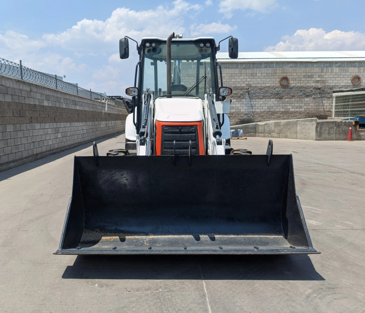RETROEXCAVADORA 2022 BOBCAT B730R