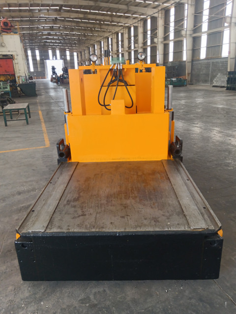 CARRO MANIPULADOR DE TROQUELES 1991 ERICKSON PE60DH