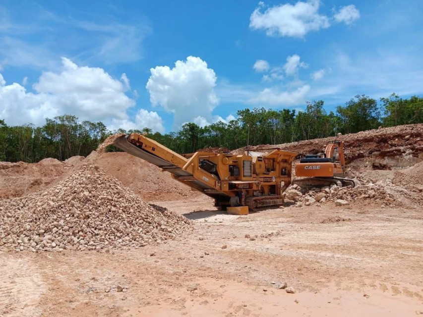 TRITURADORA DE MANDíBULA EXTEC C12
