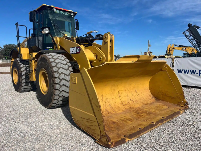 CARGADOR FRONTAL  2015 CATERPILLAR 950GC