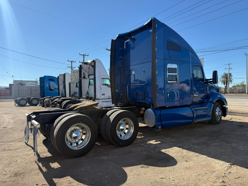 CAMIóN CAMAROTE 2016 KENWORTH