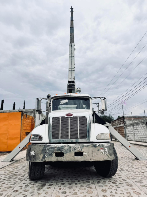 GRúA EN CAMIóN 2016 PETERBILT NATIONAL 20 TON
