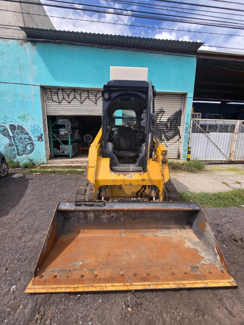 MINI CARGADOR SOBRE ORUGAS 2020 CATERPILLAR 259B3