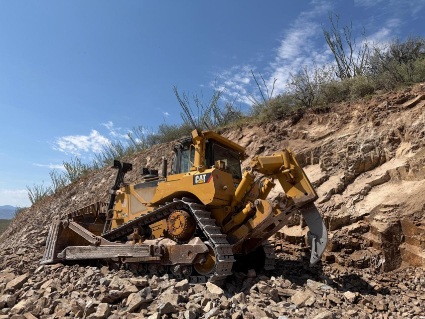 TOPADOR FRONTAL 2013 CATERPILLAR D8T