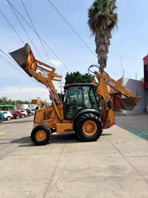 RETROEXCAVADORA 2003 CASE 590 SUPER M