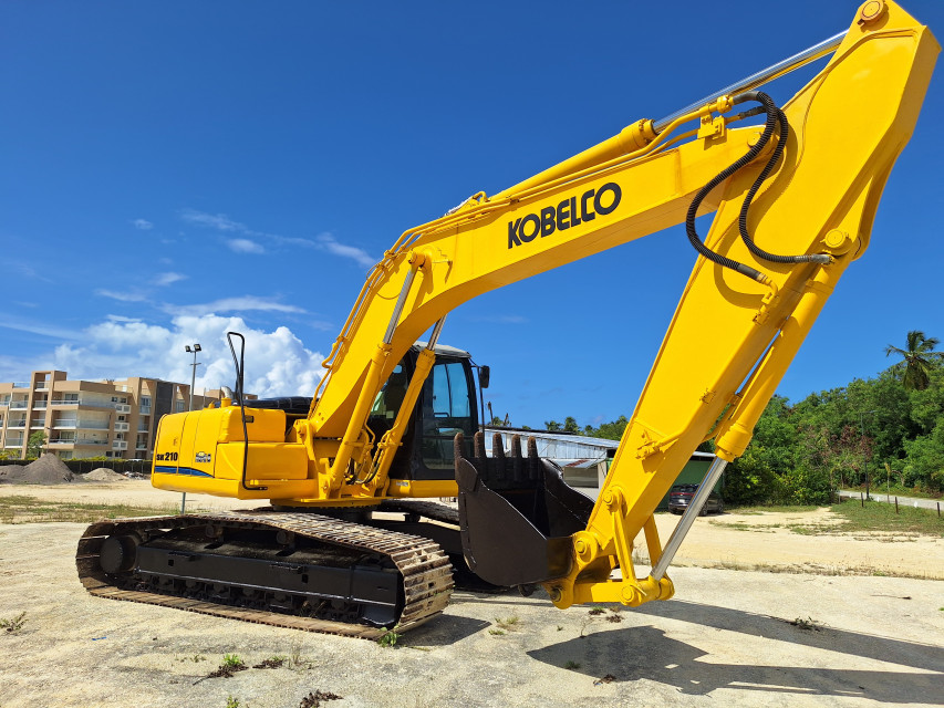 EXCAVADORA 2012 KOBELCO SK210LC