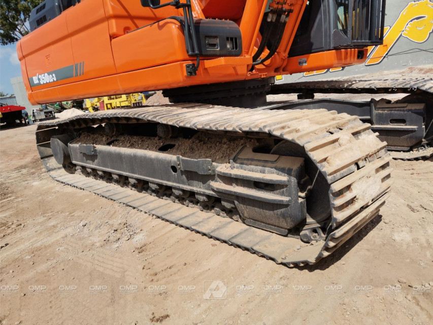 EXCAVADORA 2013 DOOSAN DX350LC