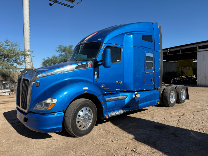 CAMIóN CAMAROTE 2016 KENWORTH