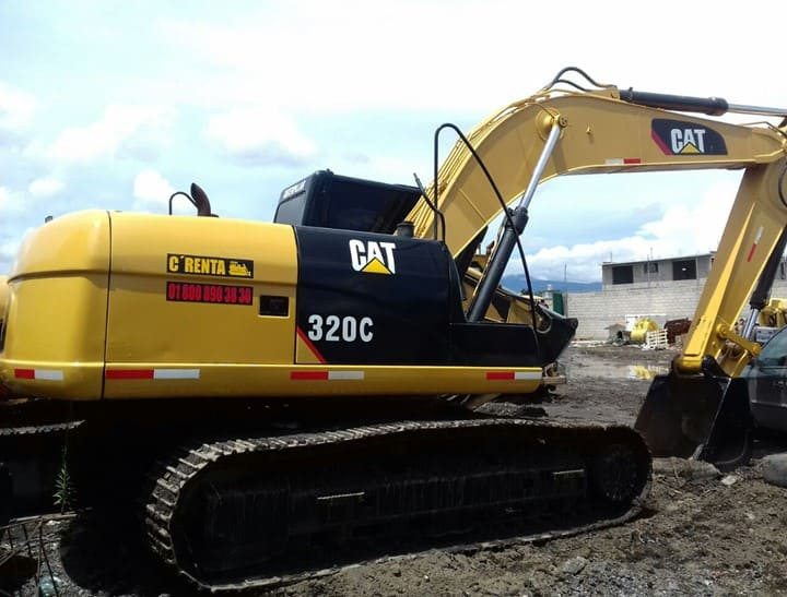 EXCAVADORA 2010 CATERPILLAR 320C