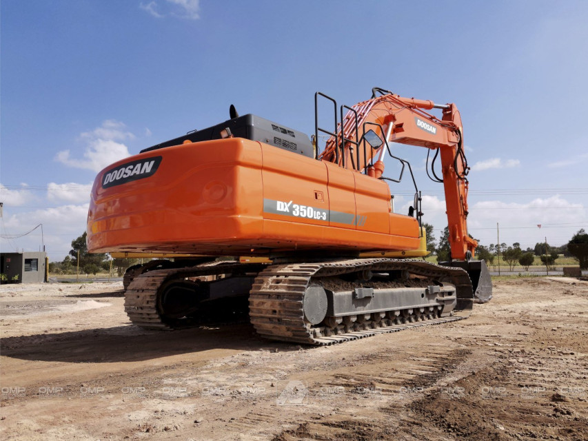 EXCAVADORA 2013 DOOSAN DX350LC