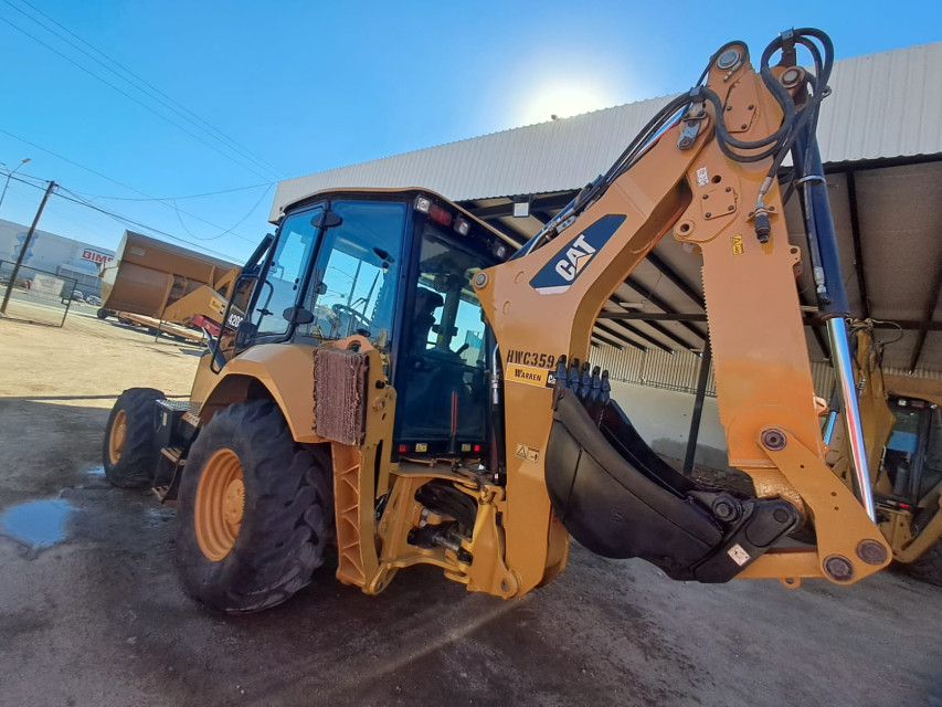 2018 CAT 420F