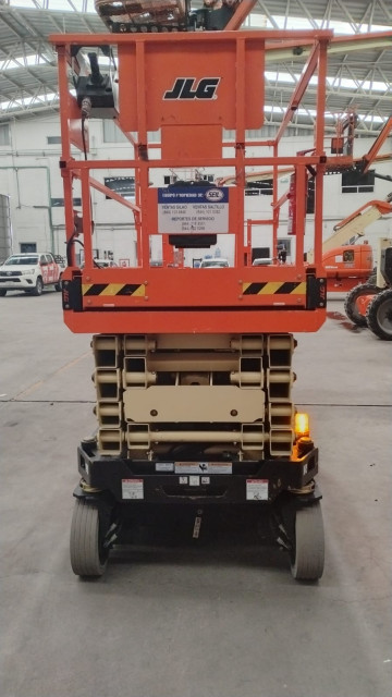 ELEVADOR TIJERA 2023 JLG R3246 32 FT