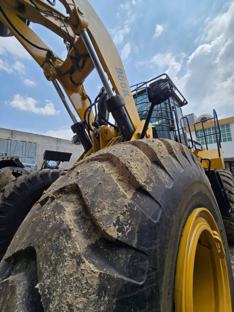 CARGADOR FRONTAL 2014 CATERPILLAR 966K