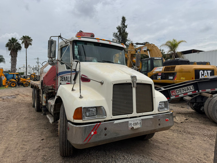 GRúA ARTICULADA 2000 KENWORTH HIAB