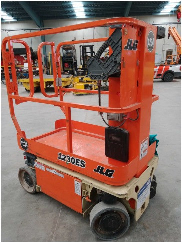 ELEVADOR TIJERA 2014 JLG 1230ES 12 FT
