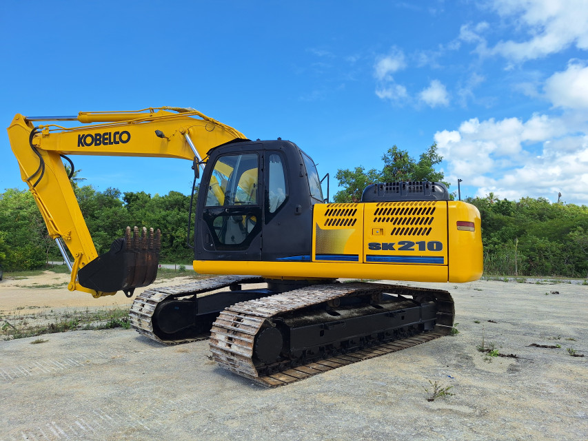 EXCAVADORA 2012 KOBELCO SK210LC